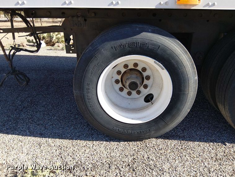 image for item EC1217 2004 Utility Trailer Manufacturer dry van trailer