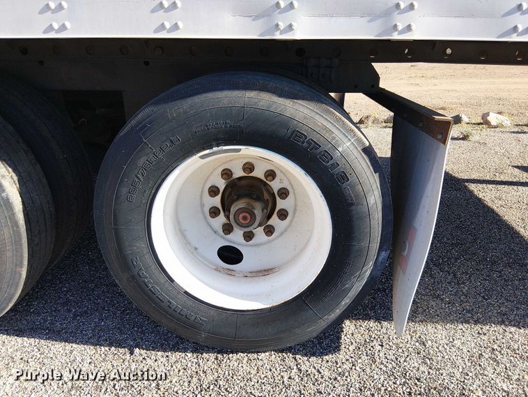 image for item EC1217 2004 Utility Trailer Manufacturer dry van trailer