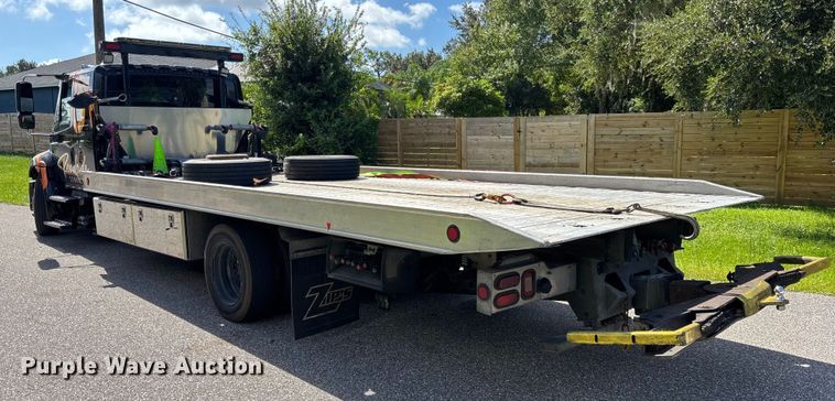 image for item EC3841 2012 International 4300 rollback truck