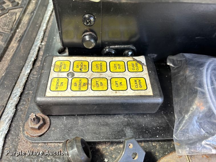 image for item EC3841 2012 International 4300 rollback truck