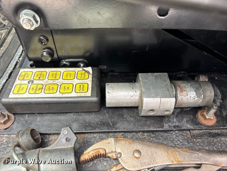 image for item EC3841 2012 International 4300 rollback truck