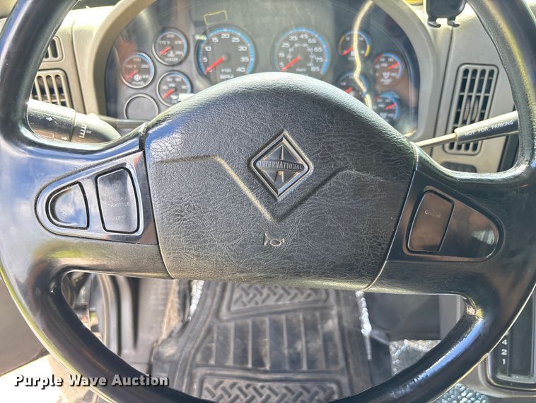 image for item EC3841 2012 International 4300 rollback truck