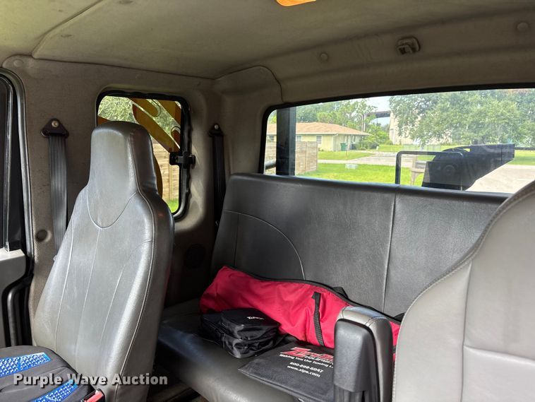 image for item EC3841 2012 International 4300 rollback truck