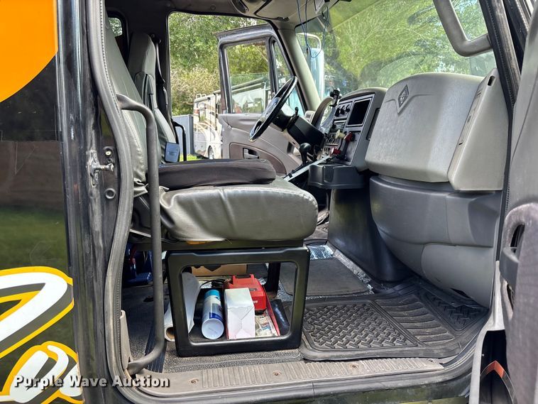 image for item EC3841 2012 International 4300 rollback truck