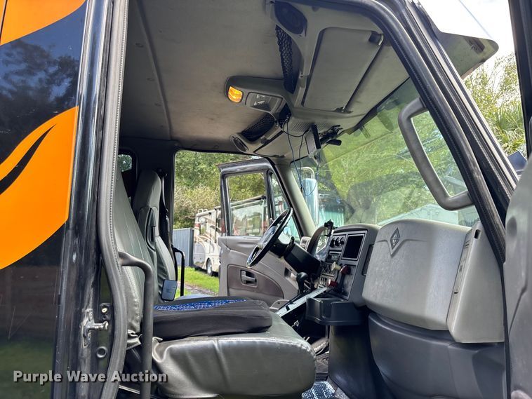 image for item EC3841 2012 International 4300 rollback truck