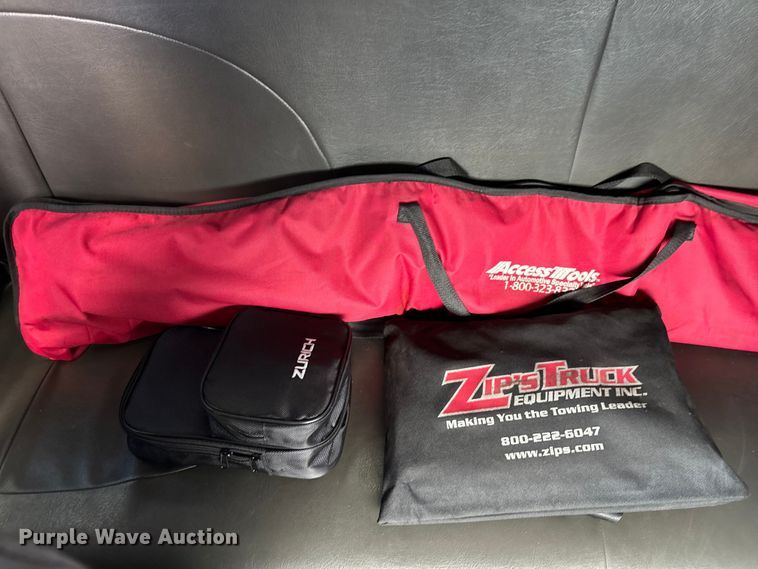 image for item EC3841 2012 International 4300 rollback truck