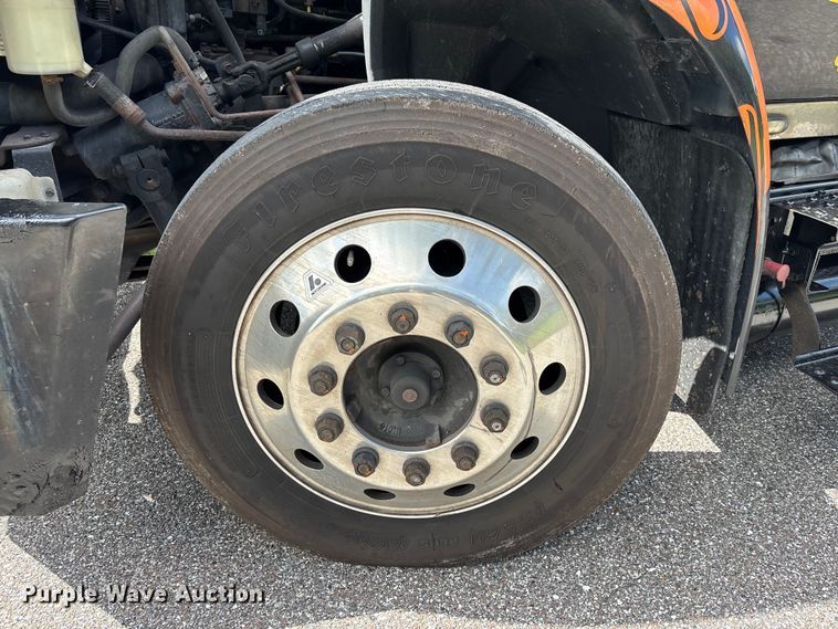 image for item EC3841 2012 International 4300 rollback truck