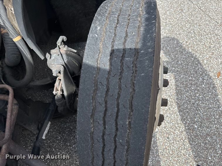 image for item EC3841 2012 International 4300 rollback truck