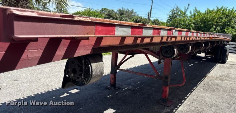 image for item EC3848 2004 Transcraft TL-80K F2 flatbed trailer