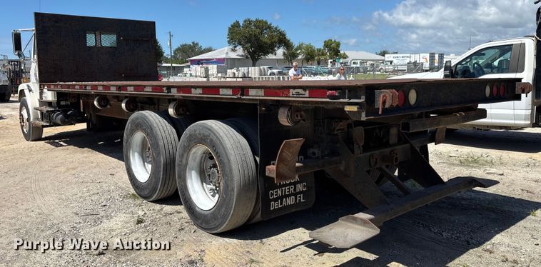 image for item EC3850 2001 Freightliner FL80 flatbed truck