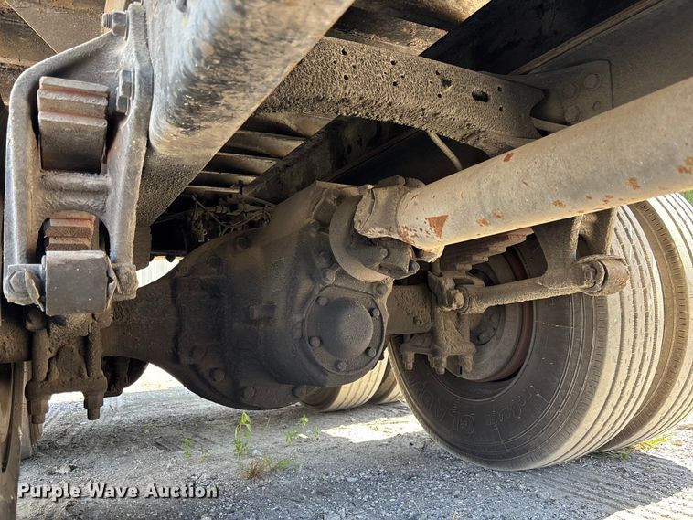 image for item EC3850 2001 Freightliner FL80 flatbed truck