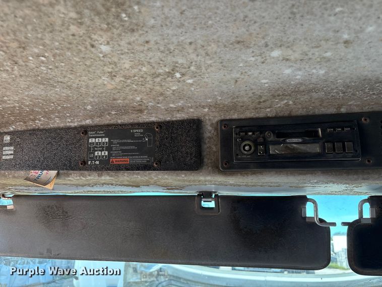 image for item EC3850 2001 Freightliner FL80 flatbed truck