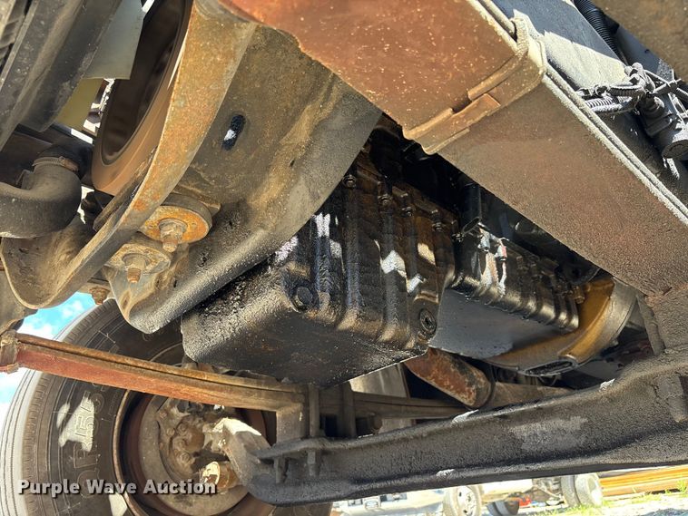 image for item EC3850 2001 Freightliner FL80 flatbed truck