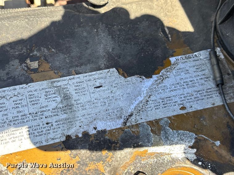 image for item EC3850 2001 Freightliner FL80 flatbed truck