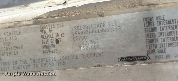 image for item EC3850 2001 Freightliner FL80 flatbed truck