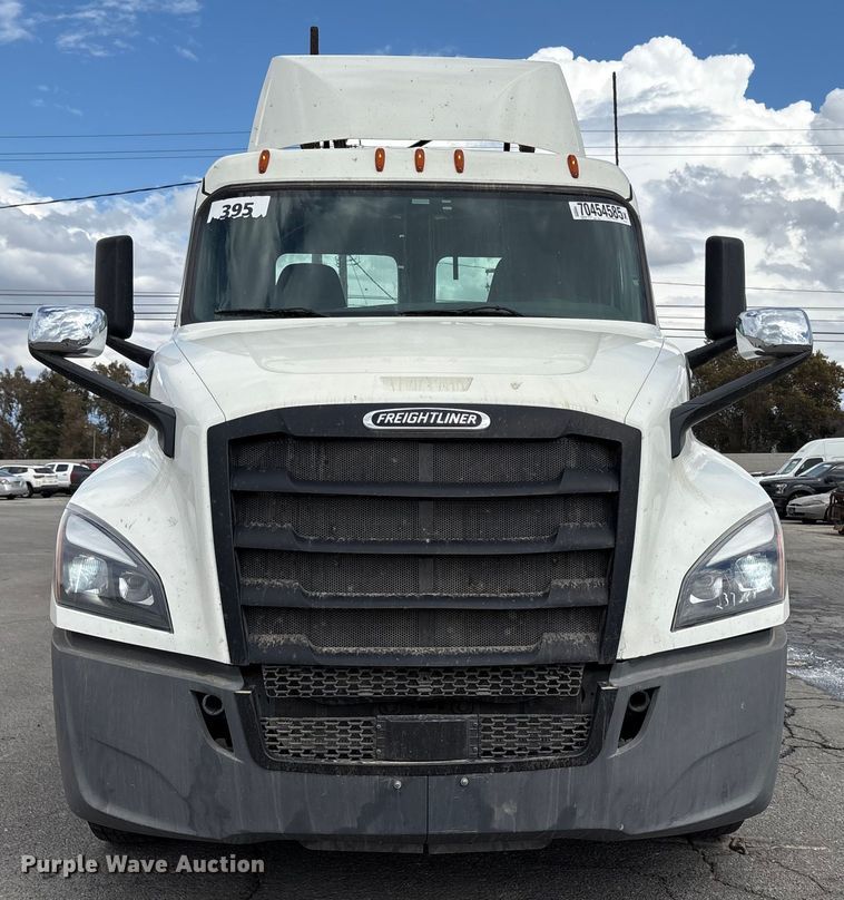 CAMIóN 2019 FREIGHTLINER
