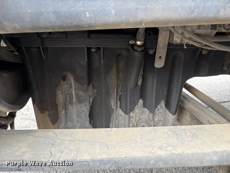 image for item EC8016 2019 Freightliner Cascadia semi truck