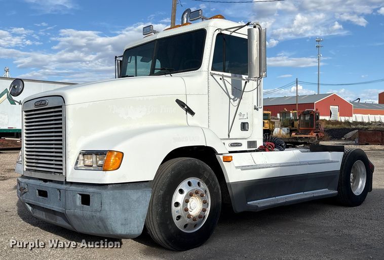 CAMIóN 2000 FREIGHTLINER