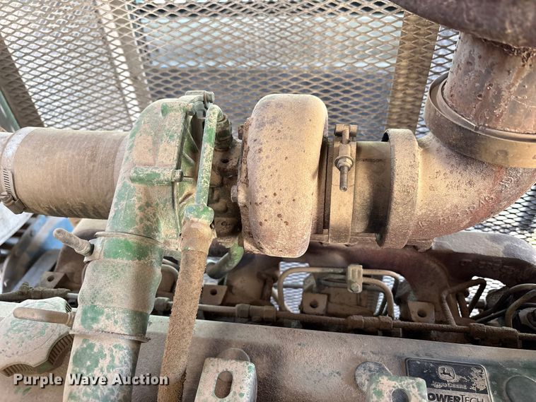 image for item EC8039 2009 International 4400 SBA  vacuum truck