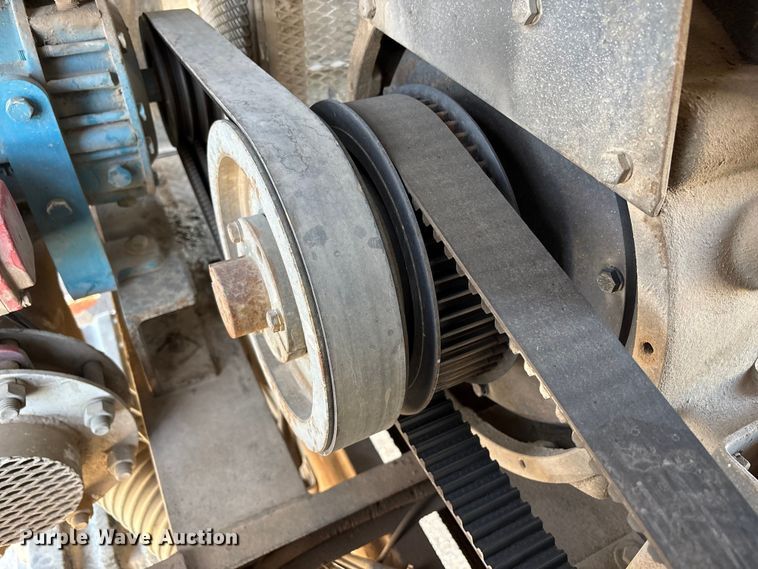 image for item EC8039 2009 International 4400 SBA  vacuum truck