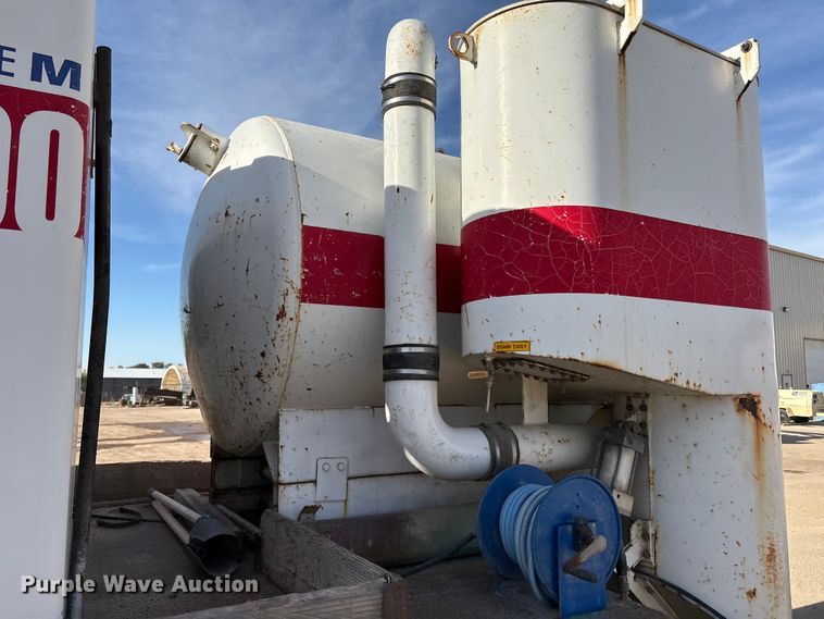 image for item EC8039 2009 International 4400 SBA  vacuum truck