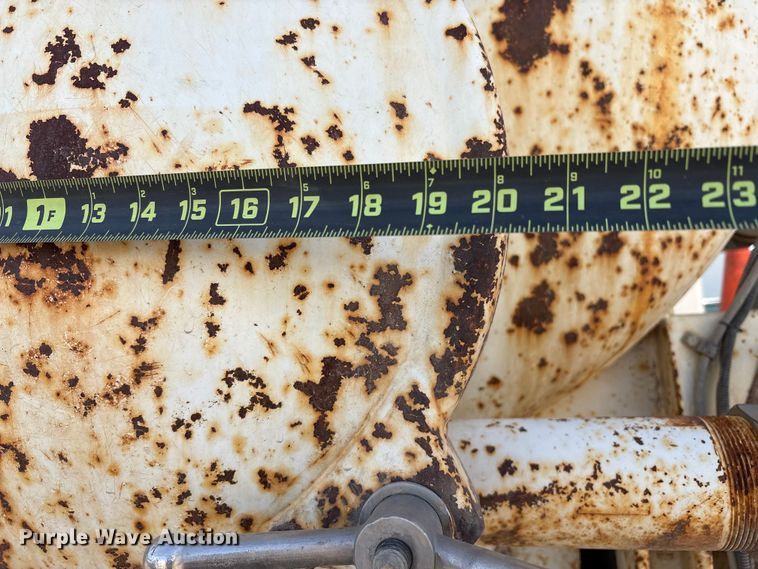 image for item EC8039 2009 International 4400 SBA  vacuum truck