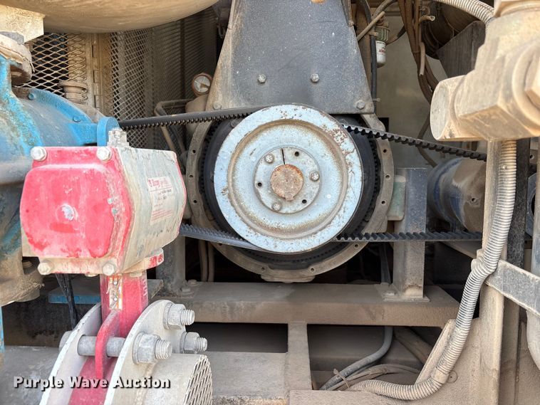 image for item EC8039 2009 International 4400 SBA  vacuum truck