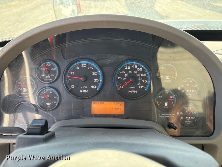 image for item EC8039 2009 International 4400 SBA  vacuum truck