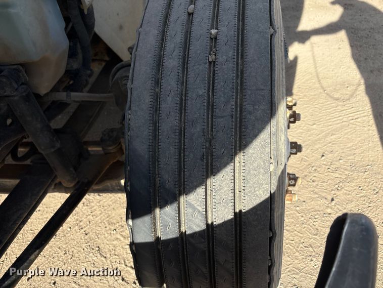 image for item EC8039 2009 International 4400 SBA  vacuum truck