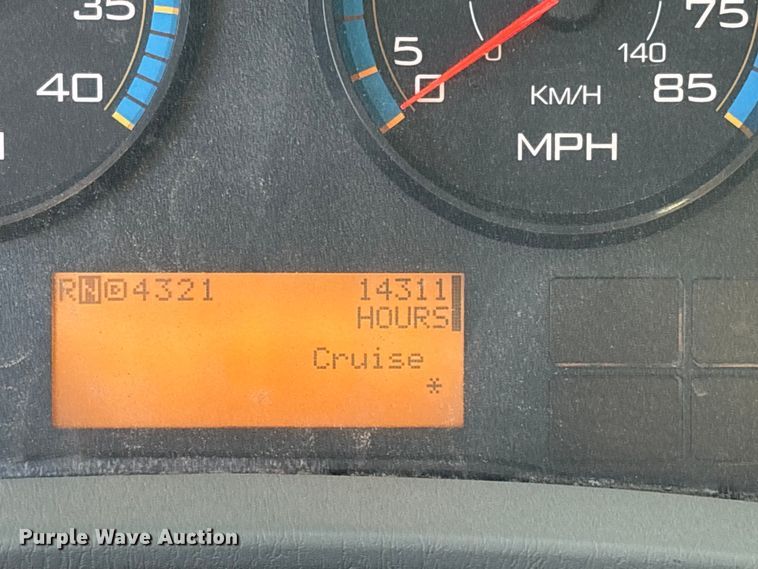 image for item EC8039 2009 International 4400 SBA  vacuum truck