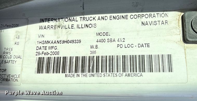 image for item EC8039 2009 International 4400 SBA  vacuum truck