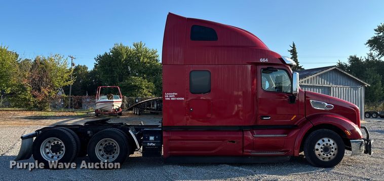 image for item ED2249 2021 Peterbilt 579 semi truck