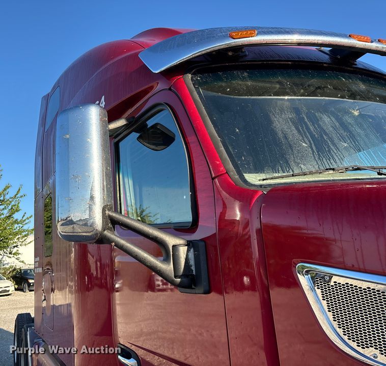 image for item ED2249 2021 Peterbilt 579 semi truck