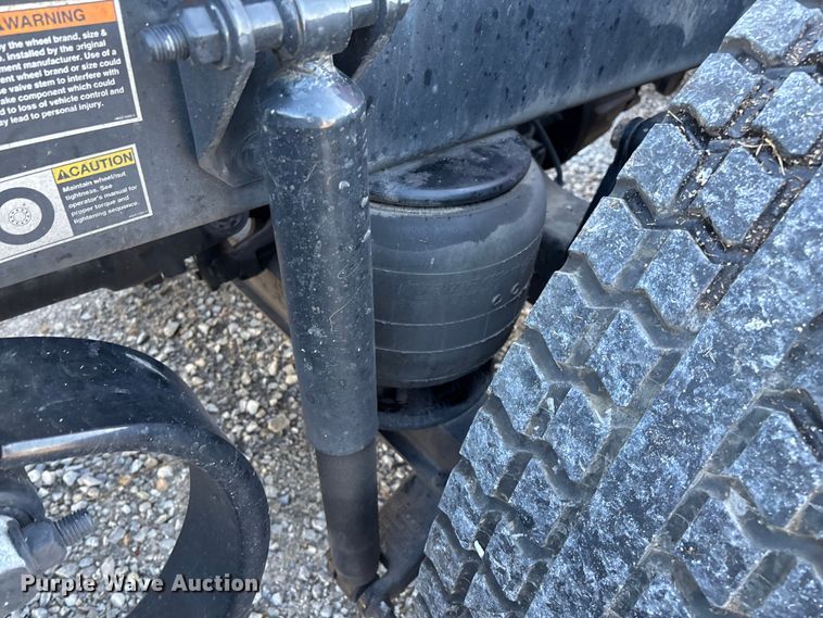 image for item ED2249 2021 Peterbilt 579 semi truck