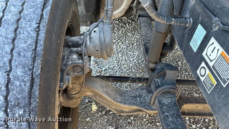 image for item ED2249 2021 Peterbilt 579 semi truck