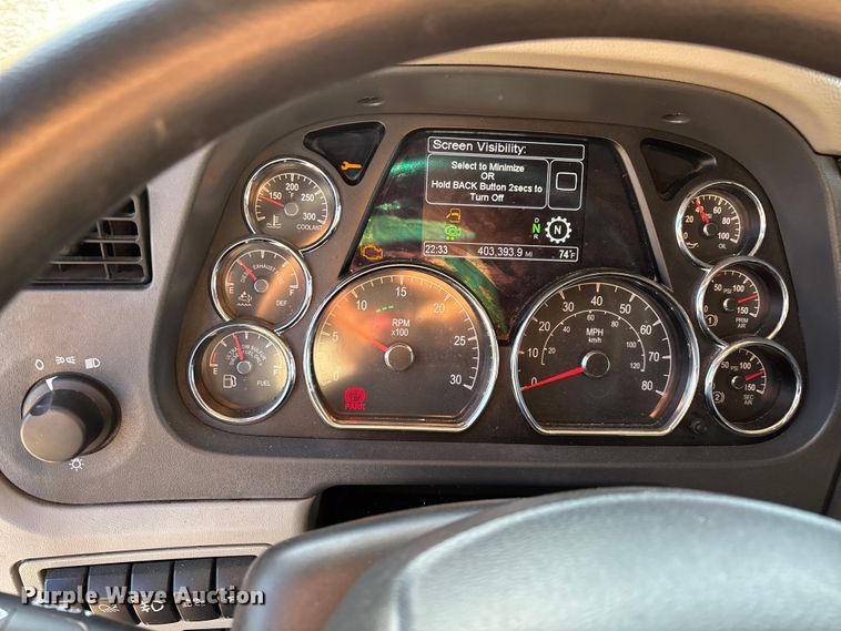 image for item ED2249 2021 Peterbilt 579 semi truck