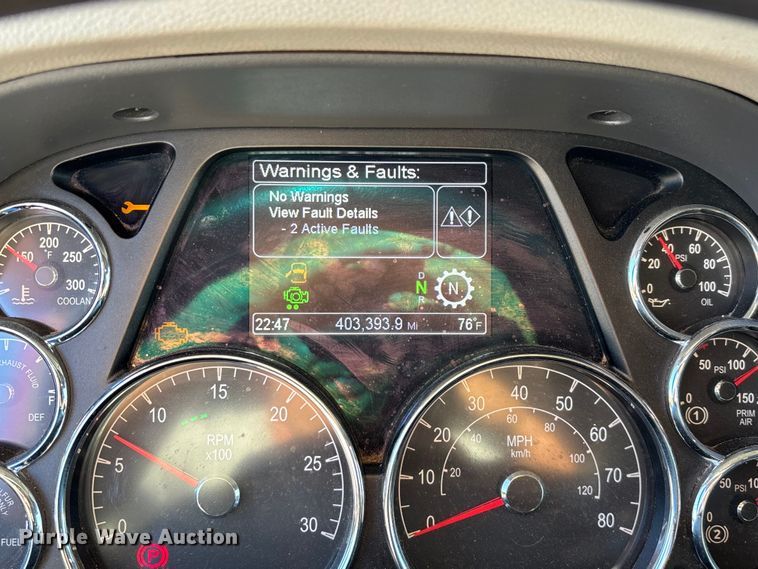 image for item ED2249 2021 Peterbilt 579 semi truck