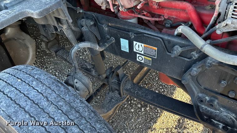 image for item ED2249 2021 Peterbilt 579 semi truck