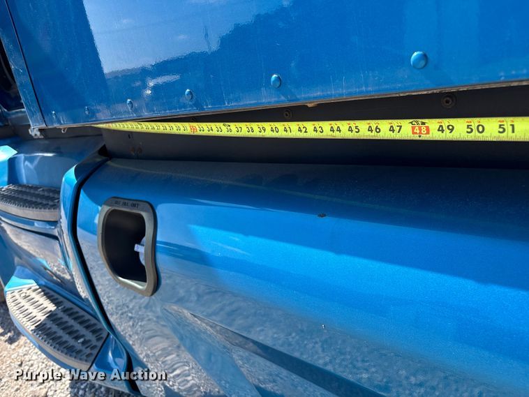 image for item ED2250 2022 Peterbilt 579 semi truck