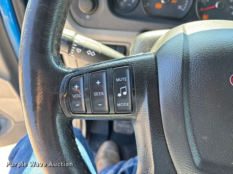 image for item ED2250 2022 Peterbilt 579 semi truck