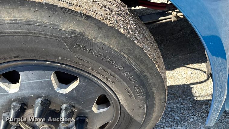 image for item ED2250 2022 Peterbilt 579 semi truck