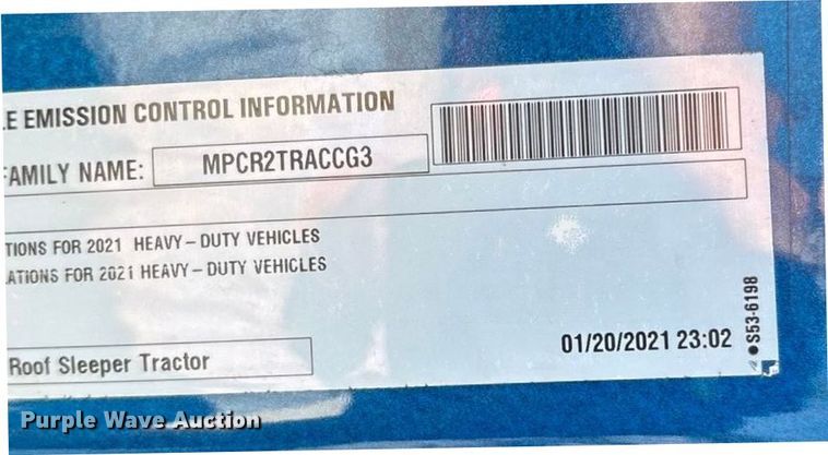 image for item ED2250 2022 Peterbilt 579 semi truck