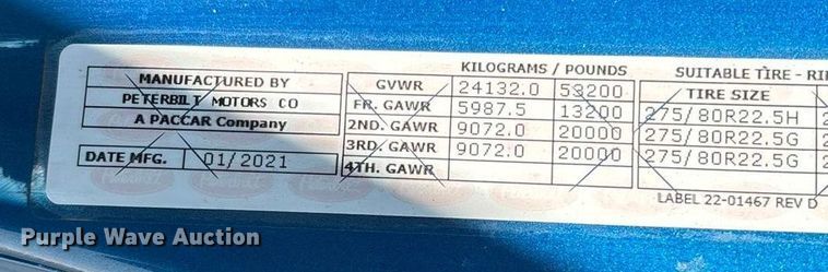 image for item ED2250 2022 Peterbilt 579 semi truck