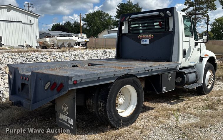 image for item ED2256 2007 International 4300 flatbed truck
