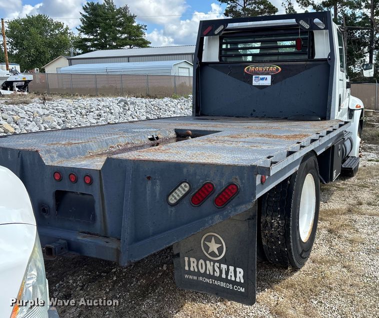 image for item ED2256 2007 International 4300 flatbed truck