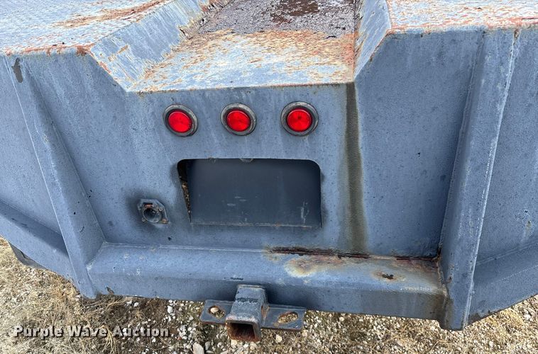 image for item ED2256 2007 International 4300 flatbed truck