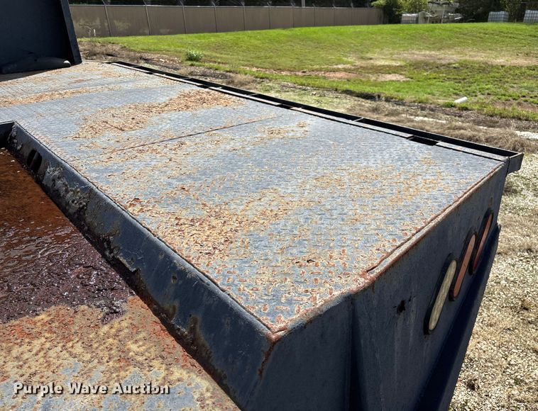 image for item ED2256 2007 International 4300 flatbed truck