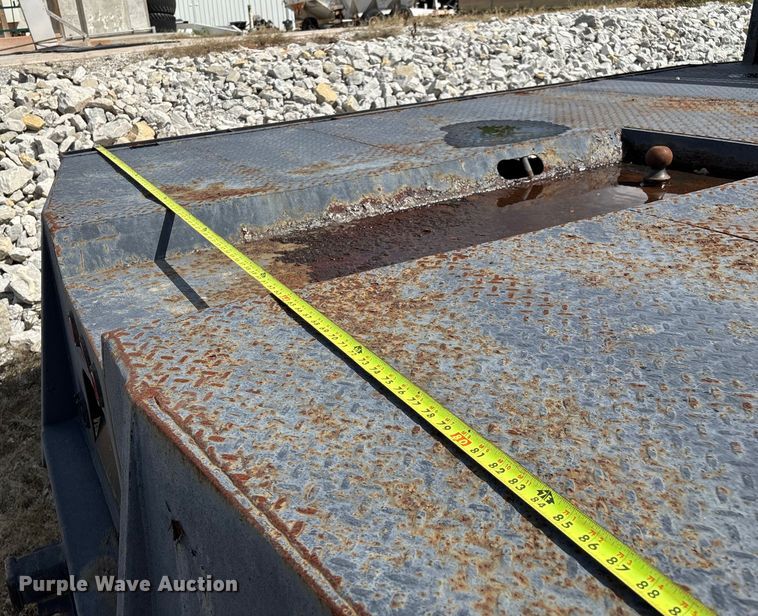 image for item ED2256 2007 International 4300 flatbed truck