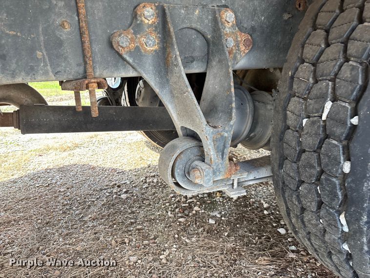 image for item ED2256 2007 International 4300 flatbed truck