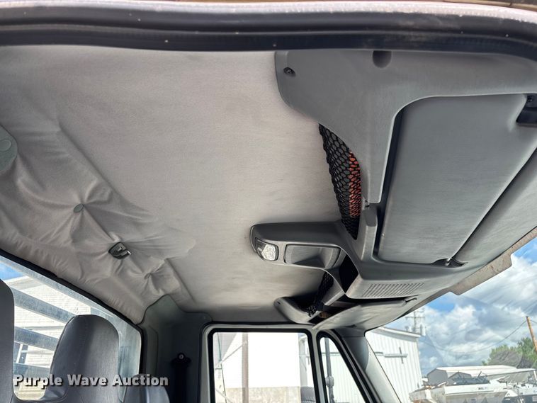 image for item ED2256 2007 International 4300 flatbed truck